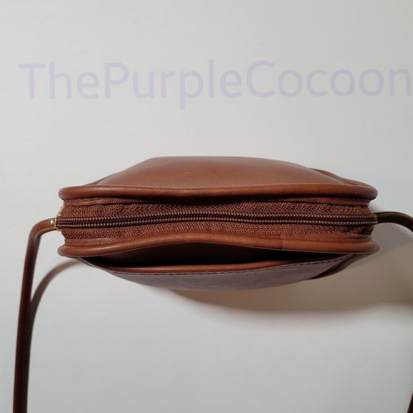 SOLD!!! Vintage Coach Hadley Zip #9935 - Picture 5 of 9